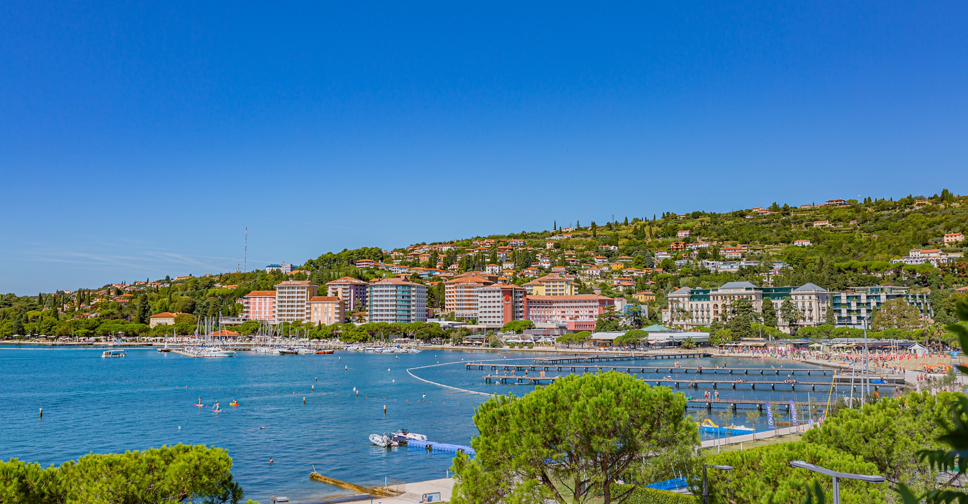 /app/uploads/2024/12/mediteranska_kraska_slovenija_portoroz_iz_parka_hotela_metropol_1-photo-m-slovenia-info.jpg