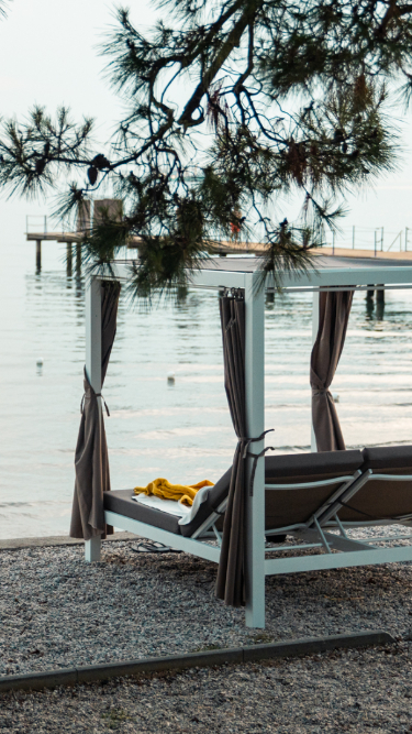 Adria-Ankaran-Resort-gazebo-plaza-beach-mob